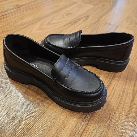 Boohoo Chunky Black Platform Loafers - Picture 5 of 8